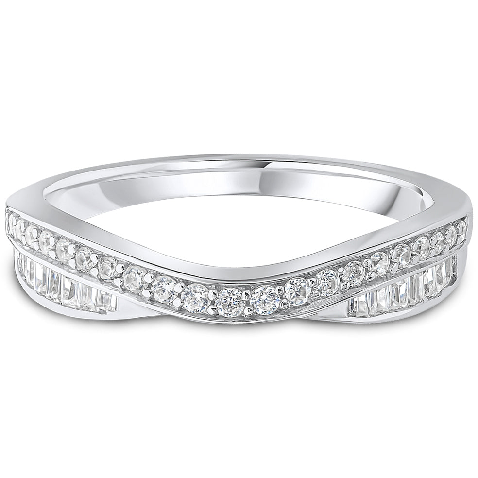 Entwined Brilliant and Baguette Cut Diamond Wedding Band | 0.25ct