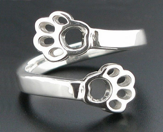 Perfect paw prints