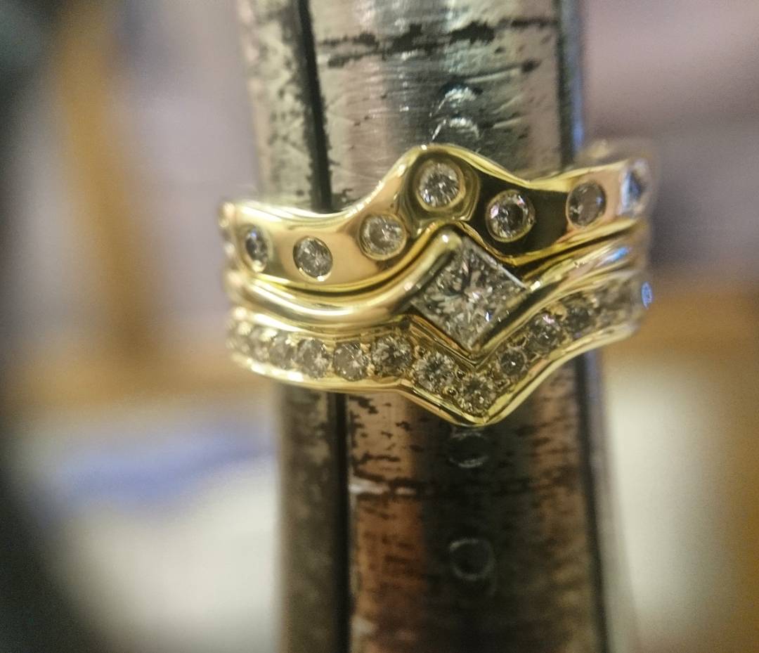 Personalising your wedding rings