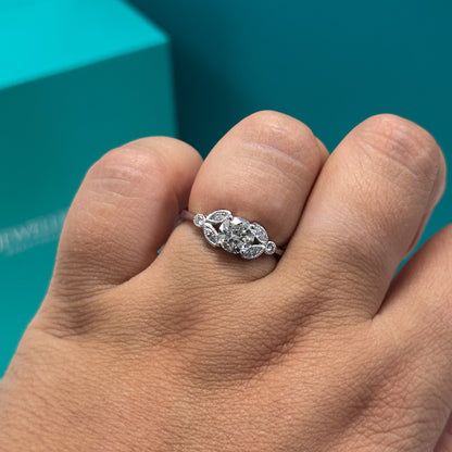 Brilliant &amp; marquise cut Diamond ring in platinum, 0.98ct