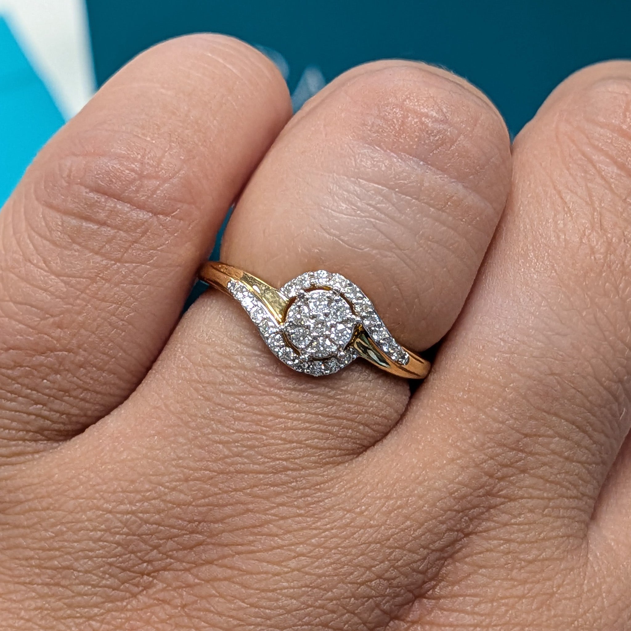 Diamond Cluster Engagement Ring in 18ct Yellow Gold, 0.23ct