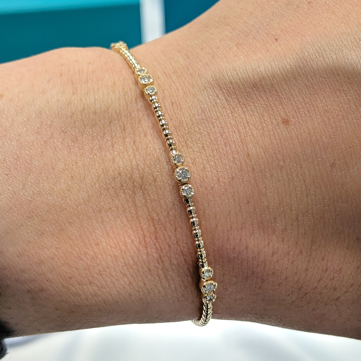 Diamond Set Bangle in 14ct Gold, 0.31ct