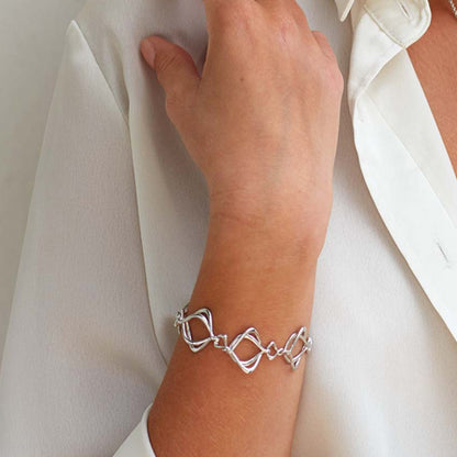 Kit Heath Alicia Entwined Link Bracelet in Silver