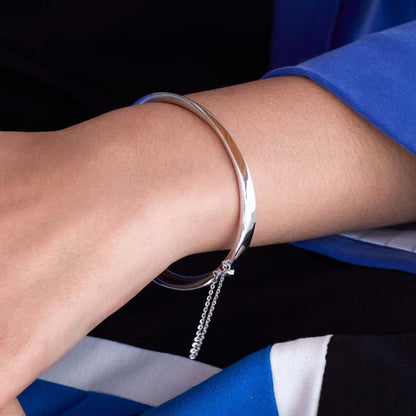 Kit Heath Bevel Cirque Hinged Bangle in Silver