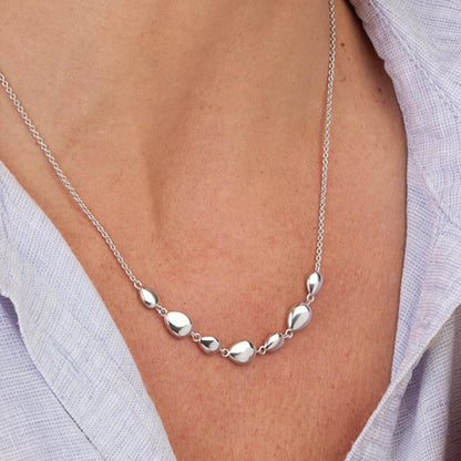 Kit Heath Coast Pebbles Linking Pebbles Necklet in Silver