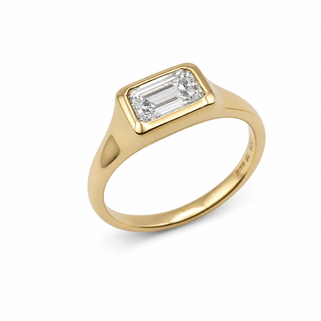 Laboratory Grown Emerald Cut Diamond Ring in 9ct Yellow Gold, 1.09ct