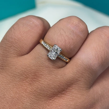 Phoenix Cut diamond ring with diamond shoulders in 18ct yellow gold and platinum, 1.17ct