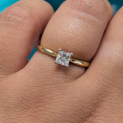 Princess Cut Diamond Solitaire Engagement Ring in 18ct Yellow Gold, 0.43ct