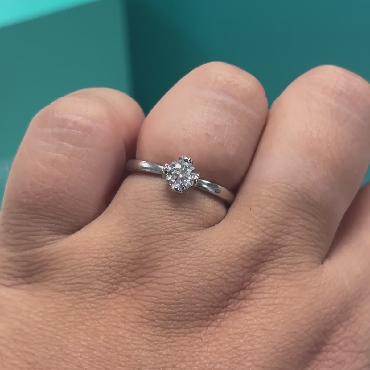 Brilliant cut diamond solitaire ring in platinum, 0.50ct