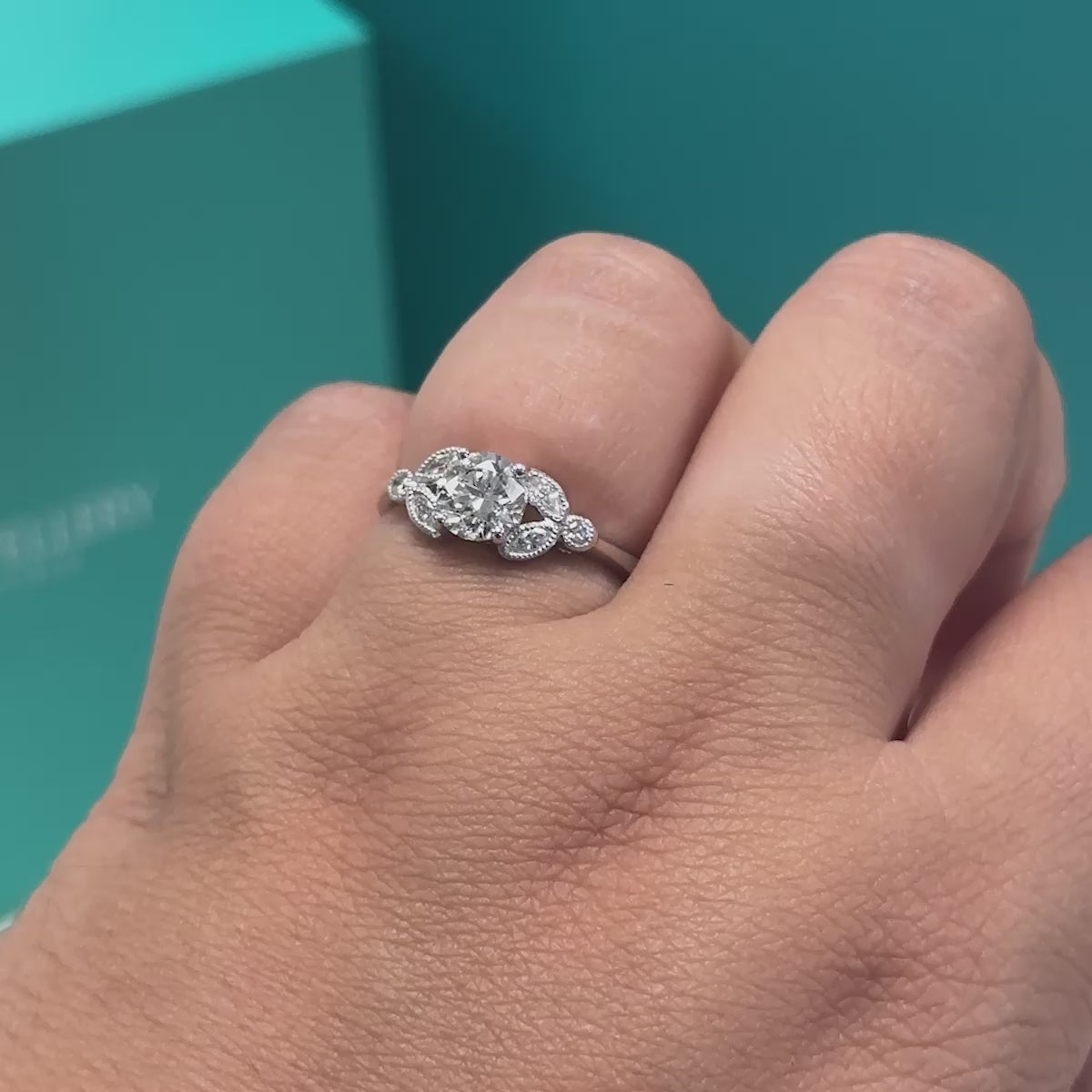 Brilliant &amp; marquise cut Diamond ring in platinum, 0.98ct