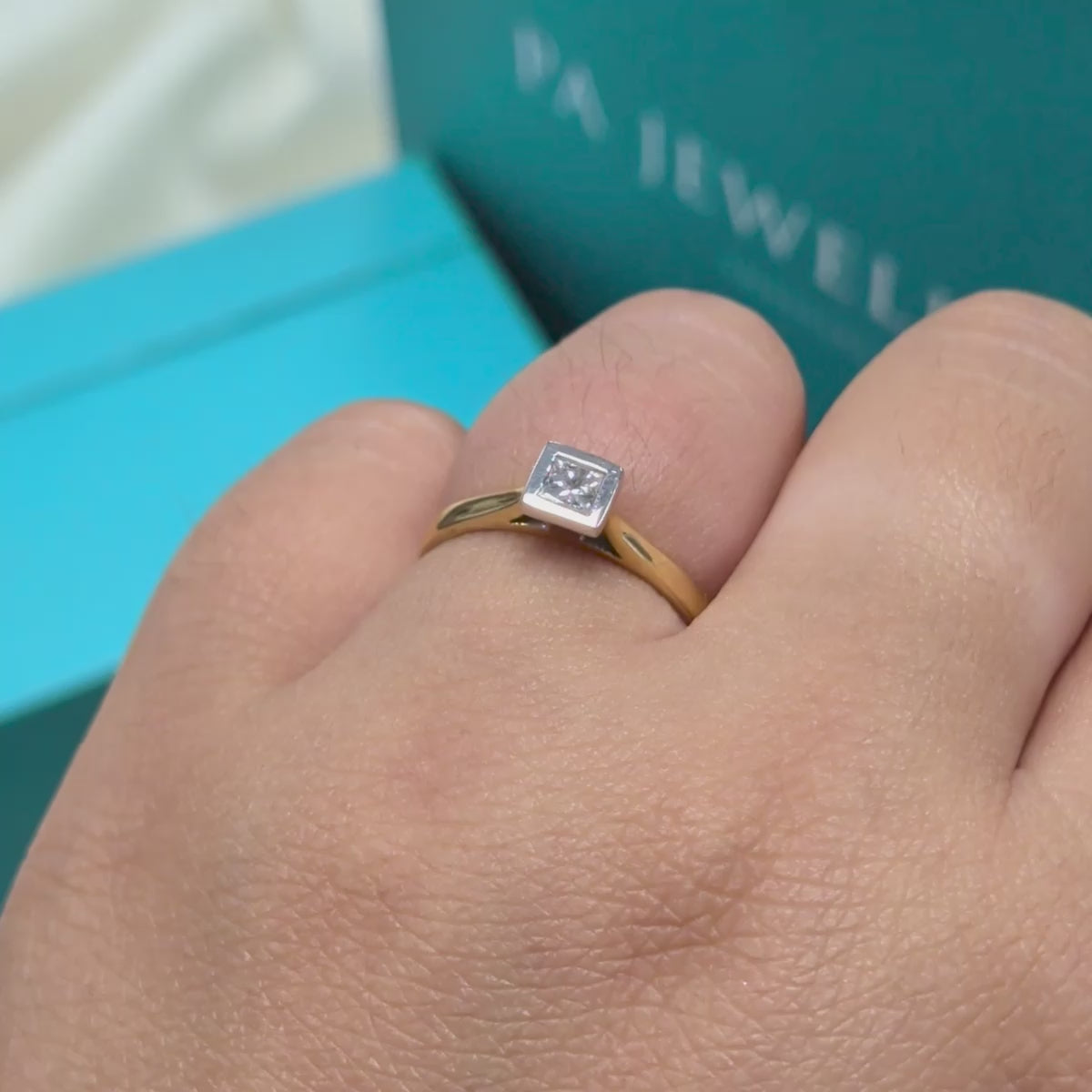 Princess Cut Diamond Solitaire Engagement Ring in 18ct Yellow Gold, 0.25ct