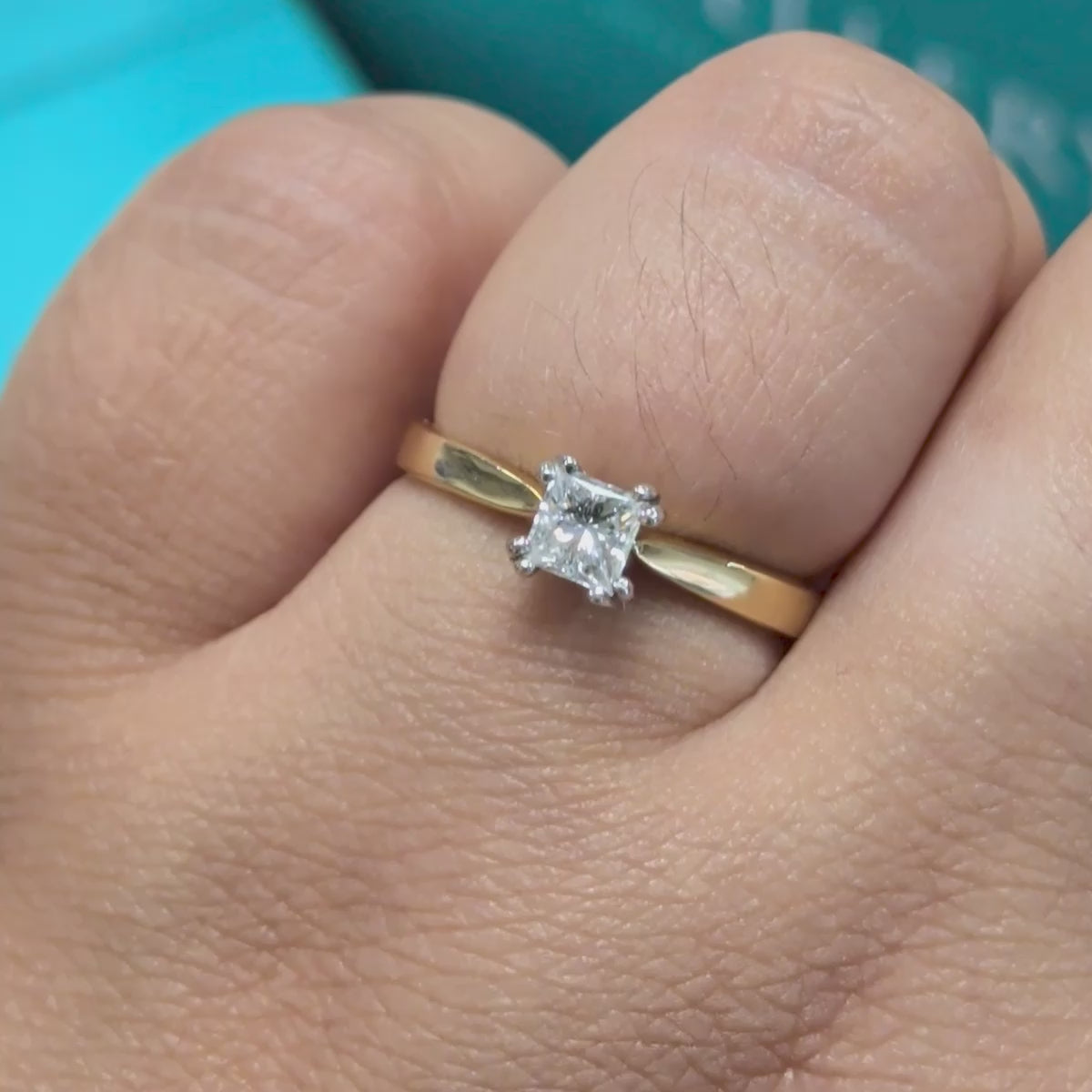 Princess Cut Diamond Solitaire Engagement Ring in 18ct Yellow Gold, 0.40ct