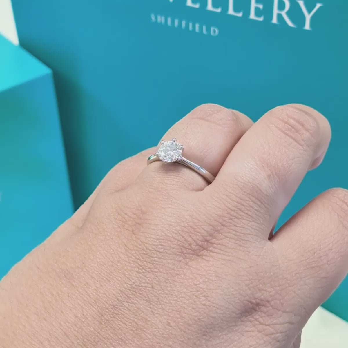 Brilliant Diamond Solitaire Engagement Ring in Platinum, 0.90ct