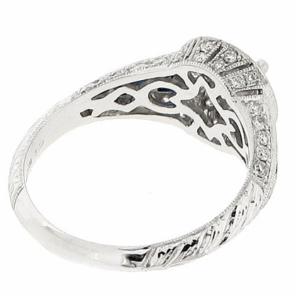 Diamond and sapphire 1920s style ring in 18ct white gold, 1.19ct
