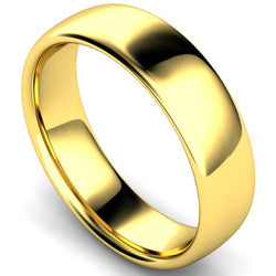 Slight court profile wedding ring in yellow gold, 6mm widith