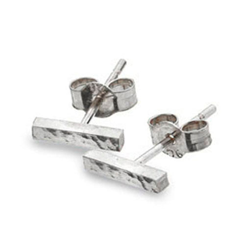 Hammered finish 'stick' stud earrings in 9ct white gold