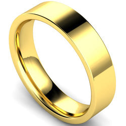 Edged flat court profile wedding ring in yellow gold, 5mm width