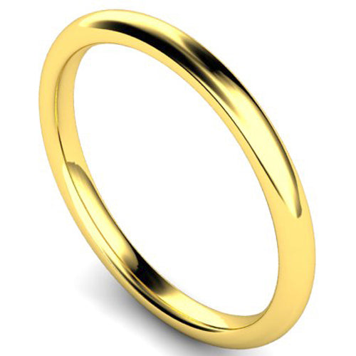 Edged traditional court profile wedding ring in yellow gold, 2mm width