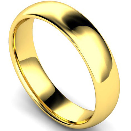 Edged traditional court profile wedding ring in yellow gold, 5mm width