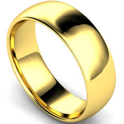 Edged traditional court profile wedding ring in yellow gold, 7mm width