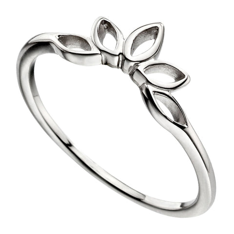 Leaf design shaped band ring in silver